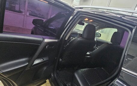 Toyota RAV4, 2017 год, 1 900 000 рублей, 11 фотография