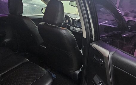 Toyota RAV4, 2017 год, 1 900 000 рублей, 16 фотография