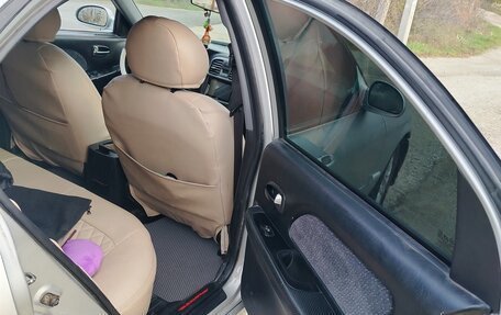 Hyundai Sonata IV рестайлинг, 2004 год, 300 000 рублей, 12 фотография