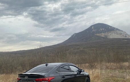 Hyundai Solaris II рестайлинг, 2017 год, 1 250 000 рублей, 4 фотография