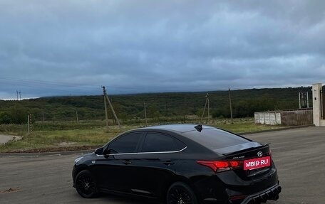 Hyundai Solaris II рестайлинг, 2017 год, 1 250 000 рублей, 8 фотография