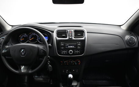 Renault Logan II, 2014 год, 725 000 рублей, 5 фотография