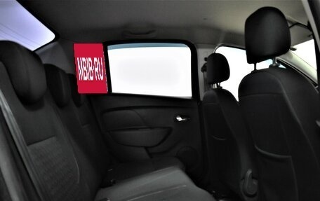 Renault Logan II, 2014 год, 725 000 рублей, 13 фотография