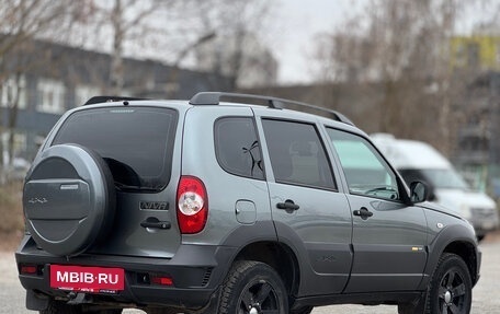 Chevrolet Niva I рестайлинг, 2016 год, 769 000 рублей, 5 фотография
