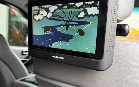 Hyundai Grand Starex Grand Starex I рестайлинг 2, 2010 год, 1 650 000 рублей, 9 фотография