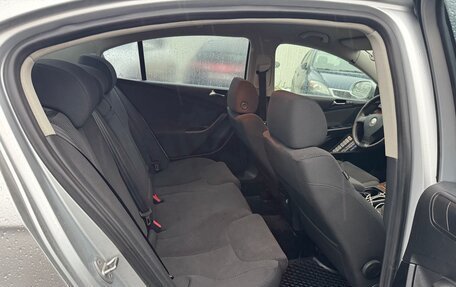 Volkswagen Passat B6, 2006 год, 535 000 рублей, 12 фотография