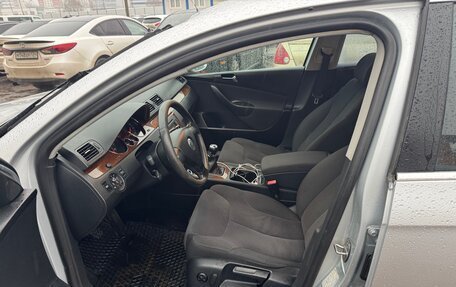 Volkswagen Passat B6, 2006 год, 535 000 рублей, 10 фотография