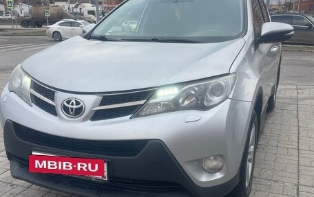 Toyota RAV4, 2013 год, 1 470 000 рублей, 4 фотография