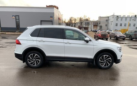 Volkswagen Tiguan II, 2017 год, 1 890 000 рублей, 4 фотография