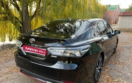 Toyota Camry, 2021 год, 2 850 000 рублей, 11 фотография