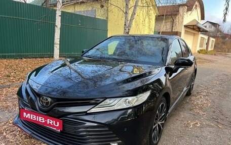 Toyota Camry, 2021 год, 2 850 000 рублей, 2 фотография