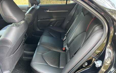 Toyota Camry, 2021 год, 2 850 000 рублей, 19 фотография