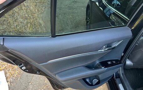 Toyota Camry, 2021 год, 2 850 000 рублей, 20 фотография