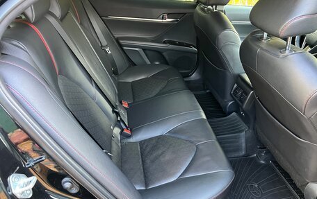 Toyota Camry, 2021 год, 2 850 000 рублей, 24 фотография