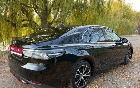 Toyota Camry, 2021 год, 2 850 000 рублей, 12 фотография