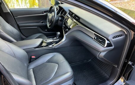 Toyota Camry, 2021 год, 2 850 000 рублей, 29 фотография