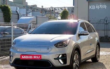 KIA Niro I, 2022 год, 1 584 000 рублей, 2 фотография
