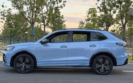 Volkswagen Tiguan, 2025 год, 4 190 047 рублей, 4 фотография