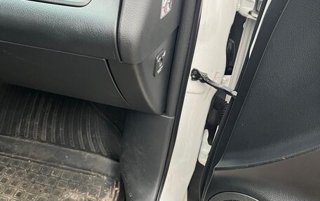 Toyota RAV4, 2012 год, 1 370 000 рублей, 8 фотография