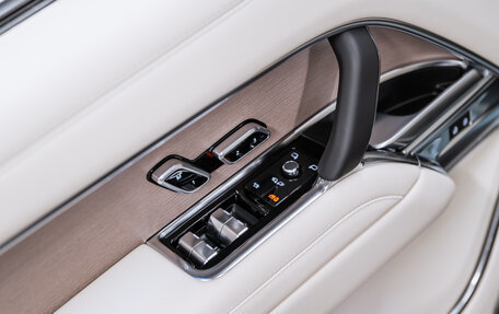 Land Rover Range Rover IV рестайлинг, 2025 год, 24 900 000 рублей, 39 фотография