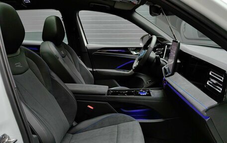 Volkswagen Tiguan, 2025 год, 5 300 000 рублей, 20 фотография