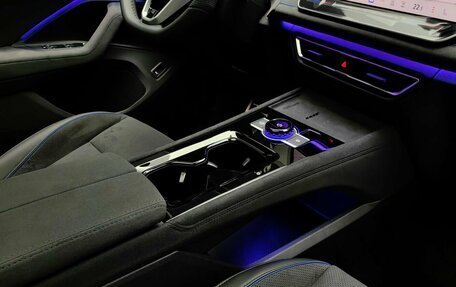 Volkswagen Tiguan, 2025 год, 5 300 000 рублей, 26 фотография