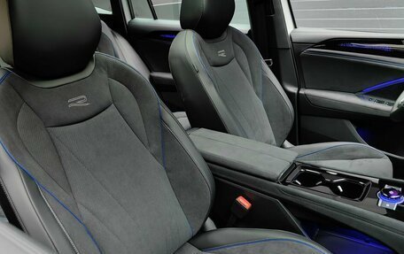 Volkswagen Tiguan, 2025 год, 5 300 000 рублей, 28 фотография