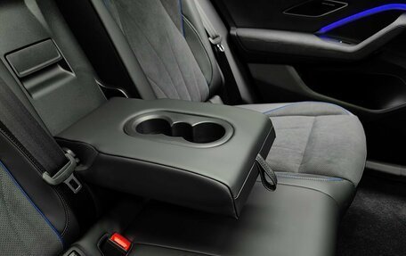 Volkswagen Tiguan, 2025 год, 5 300 000 рублей, 34 фотография