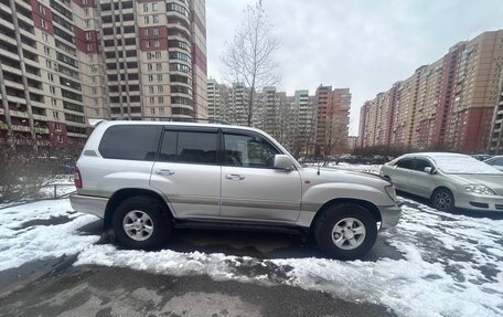 Toyota Land Cruiser 100 рестайлинг 2, 2006 год, 3 700 000 рублей, 3 фотография
