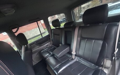 Toyota Land Cruiser 100 рестайлинг 2, 2006 год, 3 700 000 рублей, 10 фотография