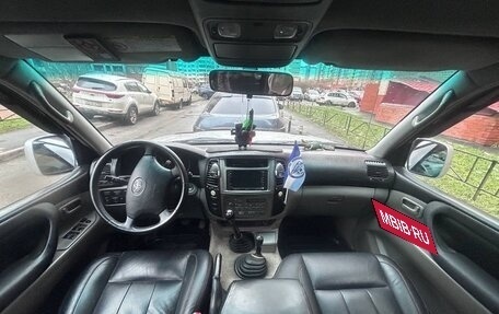 Toyota Land Cruiser 100 рестайлинг 2, 2006 год, 3 700 000 рублей, 9 фотография