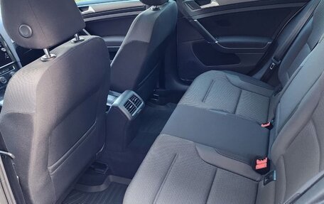 Volkswagen Golf VII, 2018 год, 2 100 000 рублей, 13 фотография