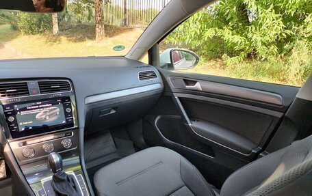 Volkswagen Golf VII, 2018 год, 2 100 000 рублей, 14 фотография