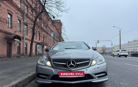 Mercedes-Benz E-Класс, 2012 год, 1 050 000 рублей, 1 фотография