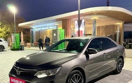 Toyota Camry, 2015 год, 1 899 990 рублей, 3 фотография