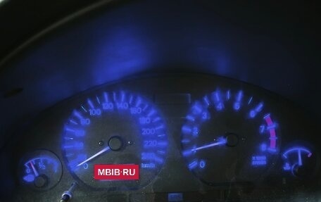 Mitsubishi Carisma I, 2002 год, 290 000 рублей, 4 фотография