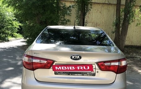 KIA Rio III рестайлинг, 2013 год, 715 000 рублей, 13 фотография