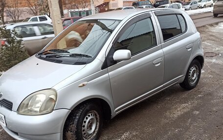 Toyota Vitz, 2000 год, 320 000 рублей, 3 фотография