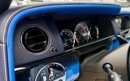 Rolls-Royce Cullinan, 2024 год, 83 900 000 рублей, 17 фотография