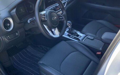 KIA K3, 2020 год, 2 200 000 рублей, 11 фотография