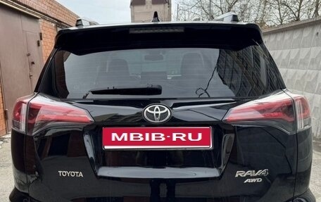 Toyota RAV4, 2018 год, 2 630 000 рублей, 4 фотография