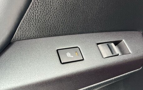 Toyota RAV4, 2018 год, 2 630 000 рублей, 6 фотография