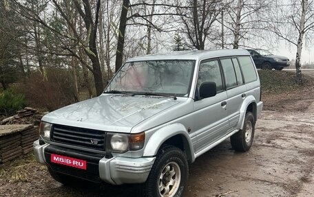 Mitsubishi Pajero III рестайлинг, 1997 год, 190 000 рублей, 1 фотография
