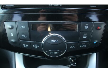 Nissan Serena IV, 2015 год, 1 430 000 рублей, 27 фотография