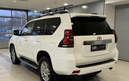 Toyota Land Cruiser Prado 150 рестайлинг 2, 2013 год, 2 917 000 рублей, 6 фотография