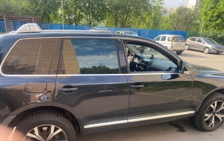 Volkswagen Touareg III, 2008 год, 920 000 рублей, 2 фотография