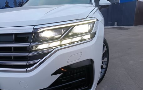 Volkswagen Touareg III, 2020 год, 4 900 000 рублей, 9 фотография