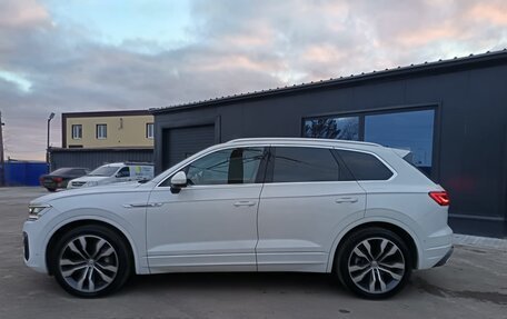 Volkswagen Touareg III, 2020 год, 4 900 000 рублей, 15 фотография