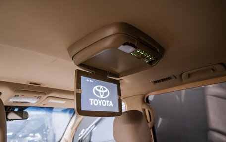 Toyota Land Cruiser 200, 2011 год, 8 000 000 рублей, 3 фотография