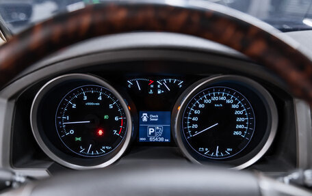 Toyota Land Cruiser 200, 2011 год, 8 000 000 рублей, 11 фотография